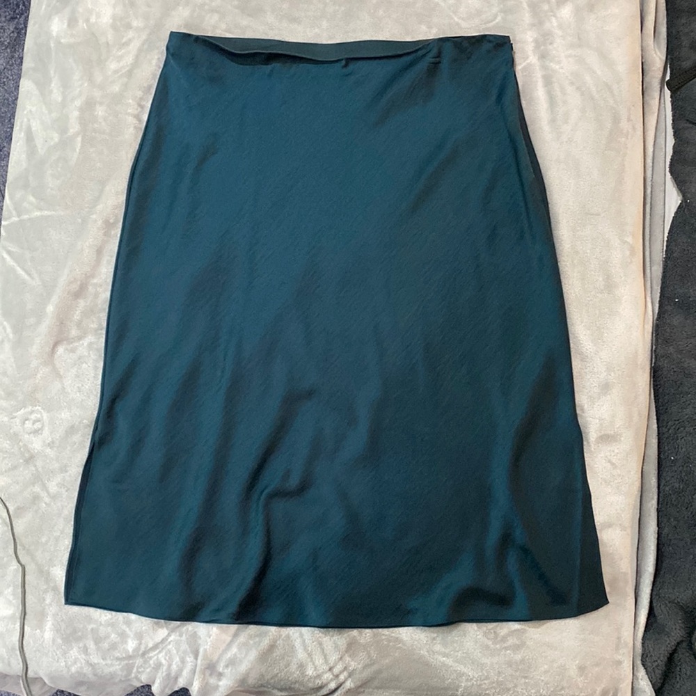Universal Standard Cooling Stretch Cupro Bias Skirt- Dark Teal Size L (2…